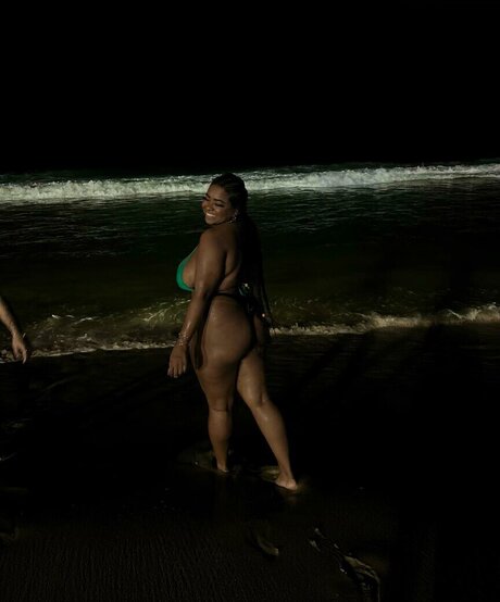 Velvet Scarlett erotische nette archiv