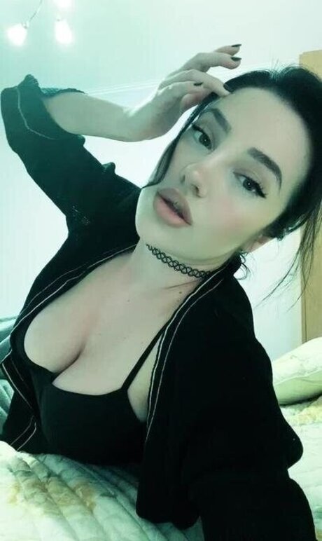 Nikoleta Milenova hübsche nackt galerie