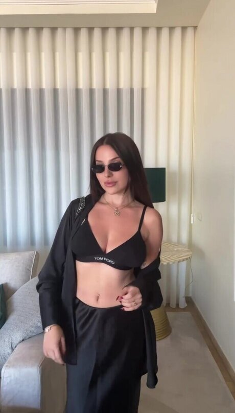 Nikoleta Milenova porno xxx foto