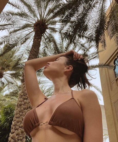 Kristina Adelson hübsche porno bilder