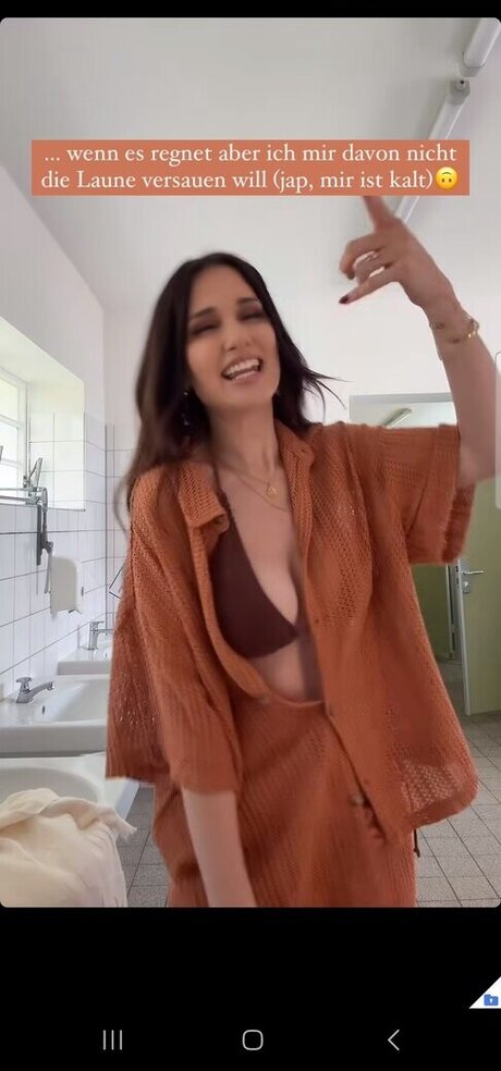 Coupleontour kunst nackte galerie