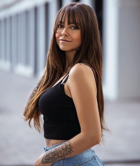 Tizeax heiße akt bild