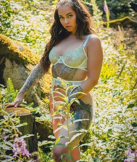 Tizeax freie erotische bilder