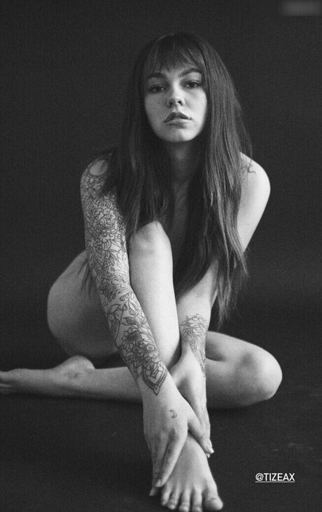Tizeax hübsche porno fotos