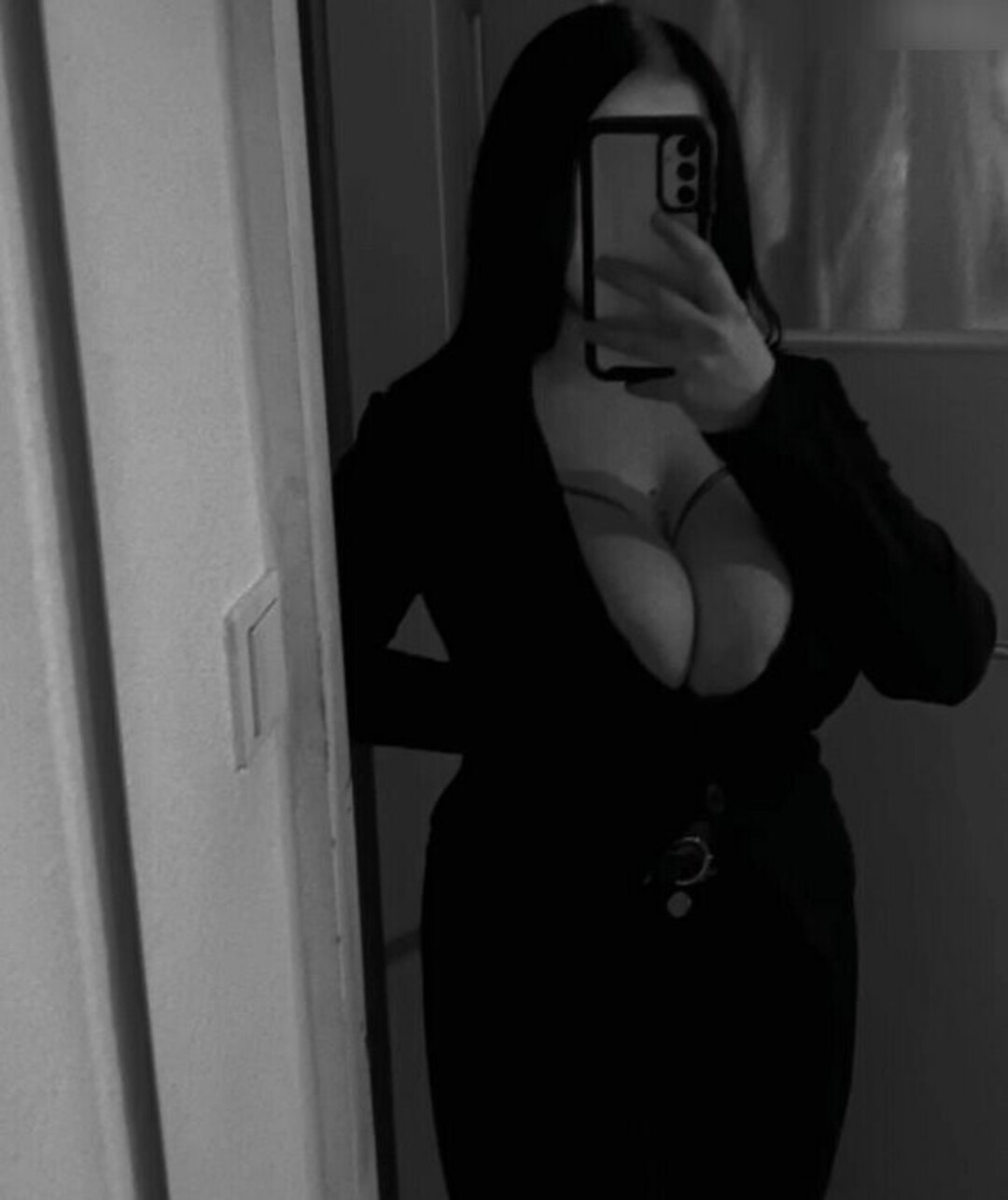 Schrpia_ top nackt bild