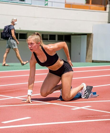 Gina L ckenkemper hd erwachsene fotos