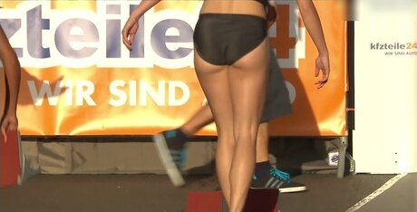 Gina L ckenkemper model erwachsene bilder