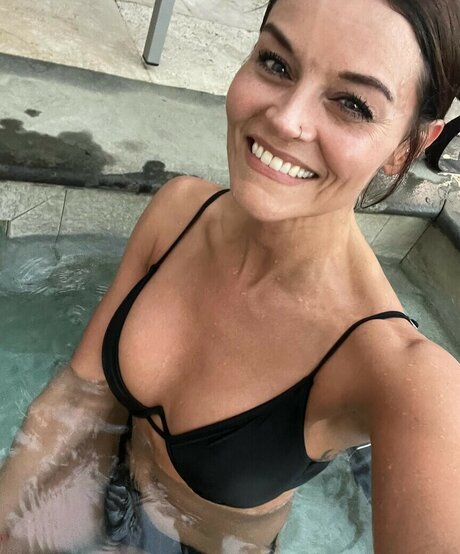 Julie Felton exklusive porno bilder