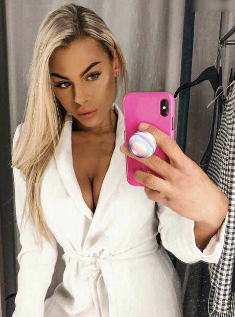 Lenaknk nackt porno bild