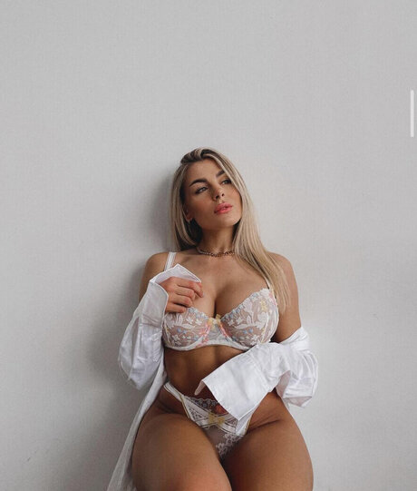 Lenaknk xxx pornografische fotos