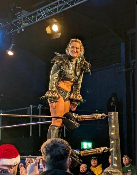 Lyra Valkyria pornostar archiv