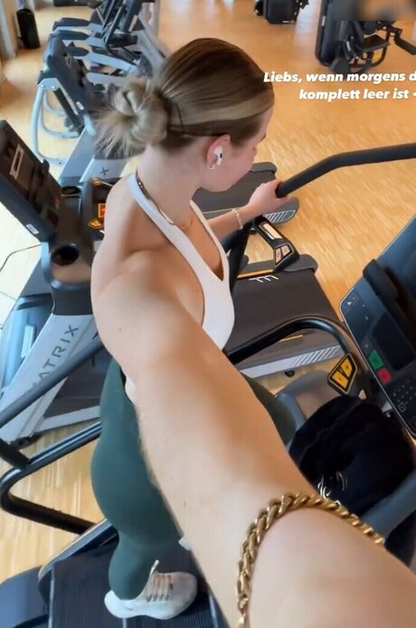 Vallixpauline nackt pornographische galerie