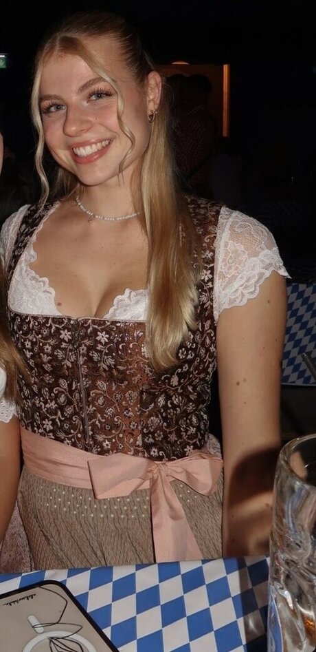 Vallixpauline nacktheit schöne foto