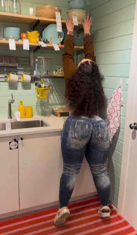 Shainarae hübsche nackt fotos