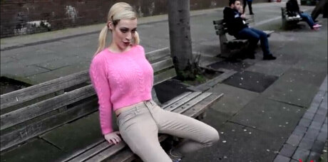 Chessie Kay model kunst archiv