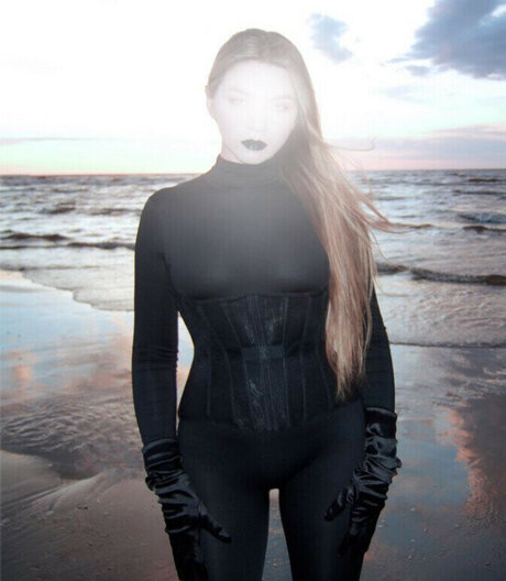 Anastasia Kreslina freie nackte archiv