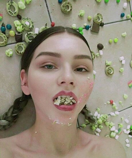 Anastasia Kreslina schöne bild