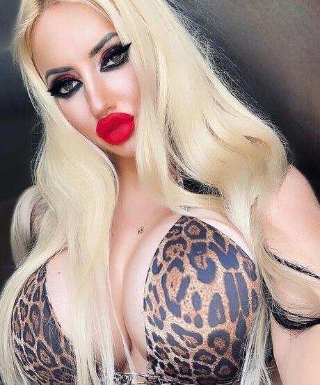 Elina Kalversa erwachsene top fotos