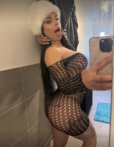 Lara Bttn kunst schöne galerien