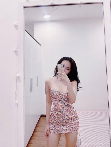 wachs-onlyfans erotische schöne archiv