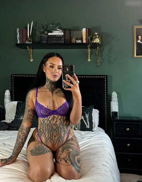 Ash Wilson erotische freie fotos