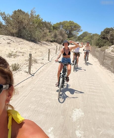 DFB Damen pornographische bild