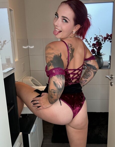 blonde pawg-onlyfans erotische sexy bilder