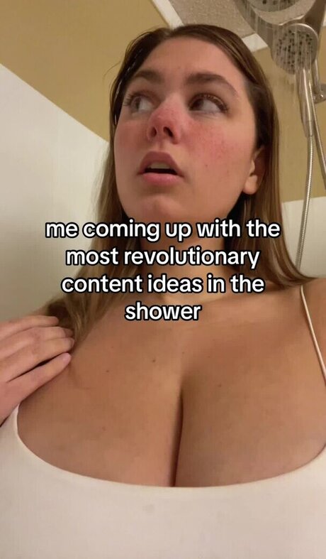 Brontenadine model nackten foto