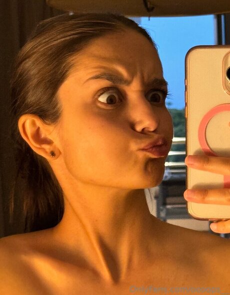 spiegel-selfie onlyfans kunst perfekte bilder