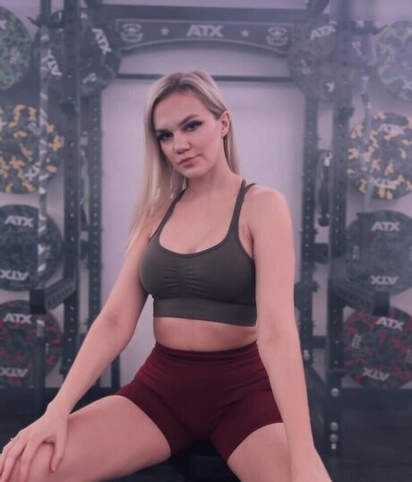 Colaway hübsche nackte archiv