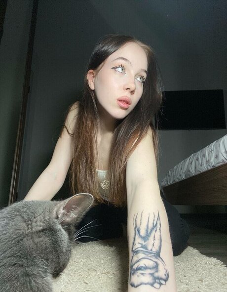 aswrinna schauspielerin heiße fotos