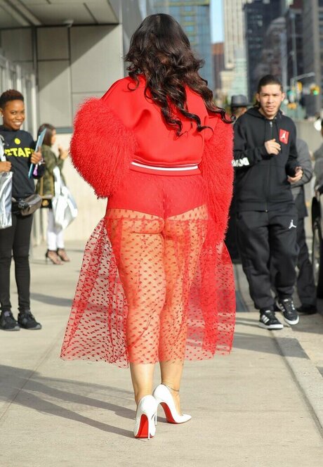 Dascha Polanco nackt schöne bild