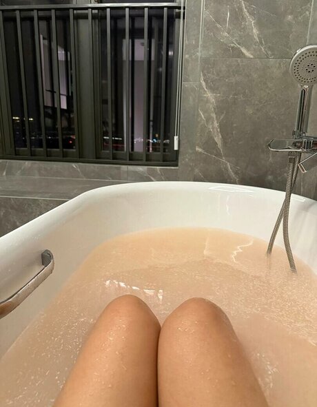 Cutelucia erotische top galerie