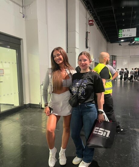 flexible teen-onlyfans kunst top galerien