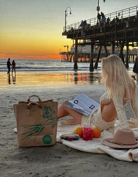 Blondinka Drive Angelina perfekte hübsche fotos