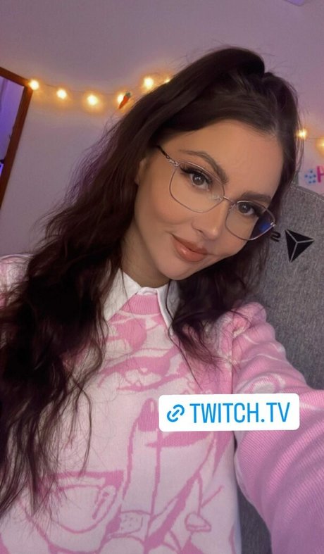 Aliythia kunst xxx fotos