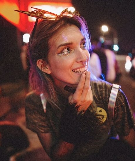 Dani Thorne top perfekte galerien