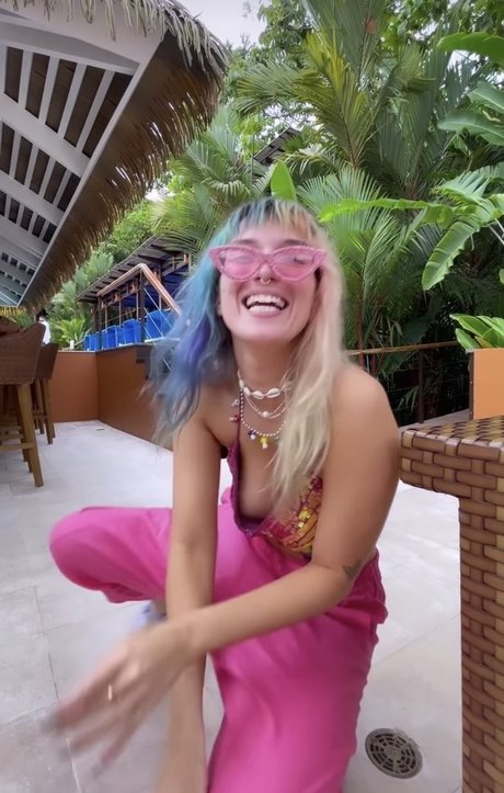 Dani Thorne nackt sexy galerien