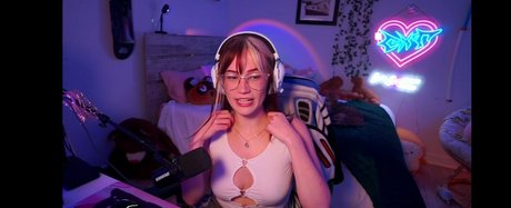 Allycxt nackt xxx archiv