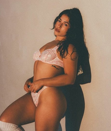 thedevineangel perfekte erwachsene bild