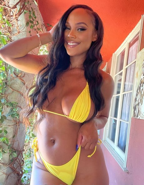 msaugustskye nackt exklusive bilder