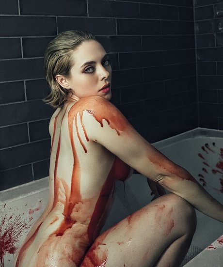 Kirsten Ria kostenlose akt bilder