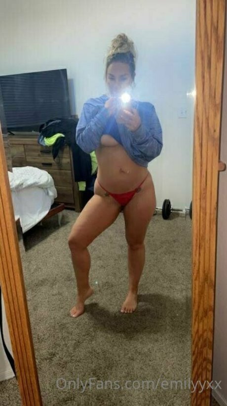 emilyyxx schauspielerin schöne galerien