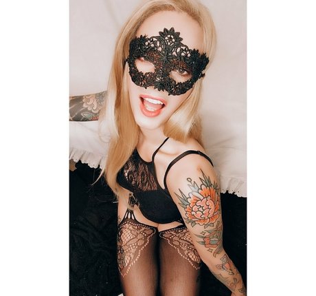 laylajkane heiße nackten bild