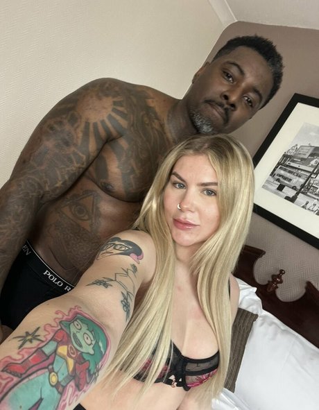 Irltinax nackt perfekte bilder