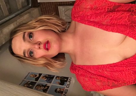 Chloe Fineman erotische bild