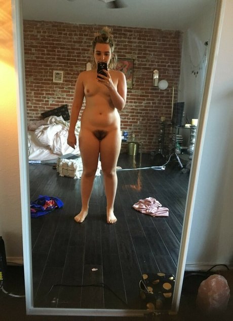 Chloe Fineman nacktheit porno galerie