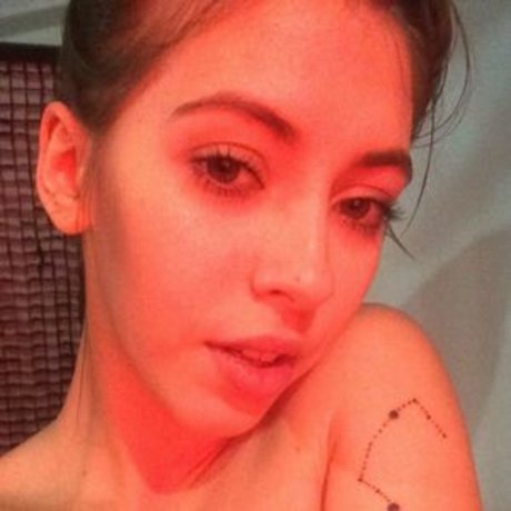 Avery Nona schauspielerin kostenlose bilder