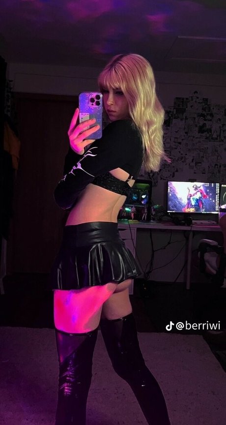 Emma kat 22 xxx erotische bild