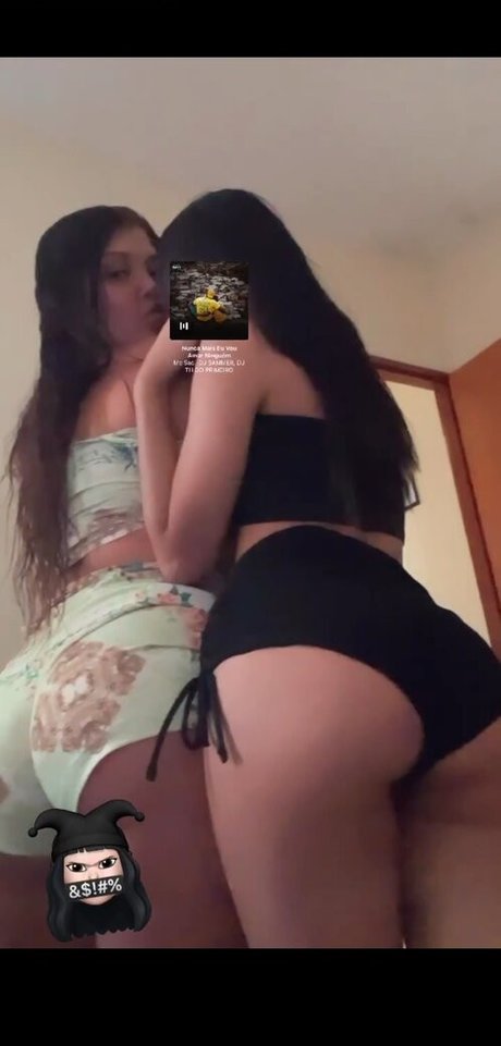 Tiffanywzx akt pornostar bilder